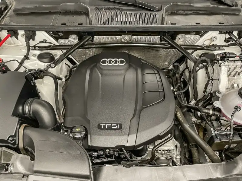 2020 Audi Q5 Technik, bílá, 51 710 km, dovoz Kanada — foto 7 z 12