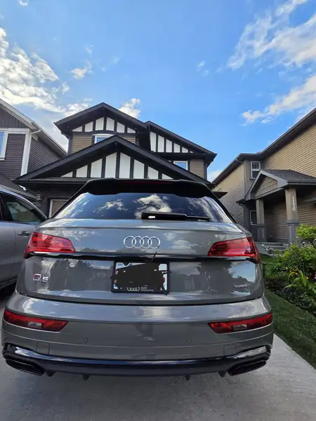 2023 Audi Q5 Technik, šedá, 17 755 km, dovoz Kanada — foto 4 z 12