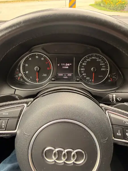 2017 Audi Q5 Technik, černá, 180 000 km, dovoz Kanada — foto 2 z 6