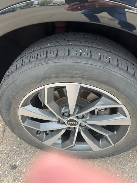 2022 Audi Q5 Progressiv, 25 400 km, dovoz Kanada — foto 2 z 10