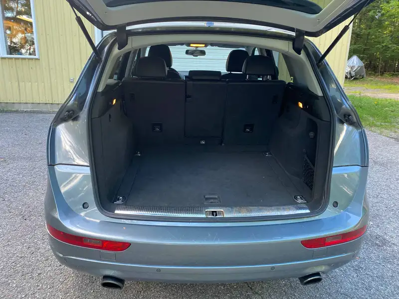 2017 Audi Q5 Progressiv, šedá, 178 700 km, dovoz Kanada — foto 12 z 12