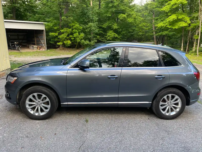2017 Audi Q5 Progressiv, šedá, 178 700 km, dovoz Kanada — foto 4 z 12