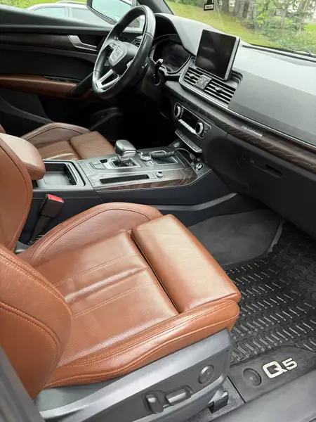 2018 Audi Q5 Technik, šedá, 159 000 km, dovoz Kanada — foto 6 z 10