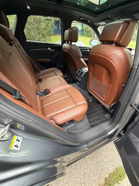 2018 Audi Q5 Technik, šedá, 159 000 km, dovoz Kanada — foto 7 z 10