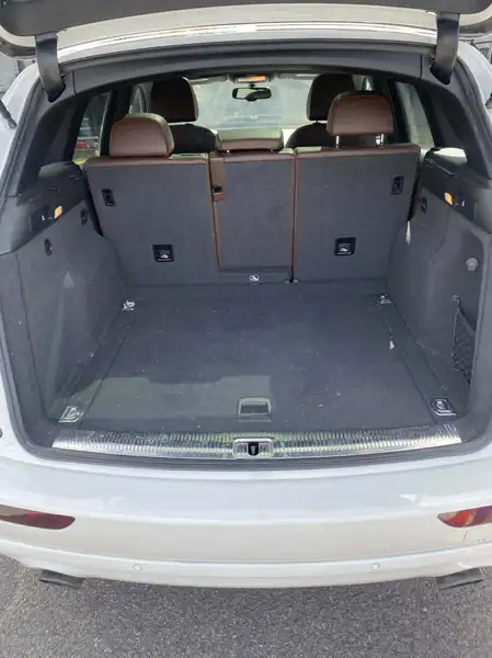 2017 Audi Q5 Progressiv, bílá, 210 000 km, dovoz Kanada — foto 11 z 12