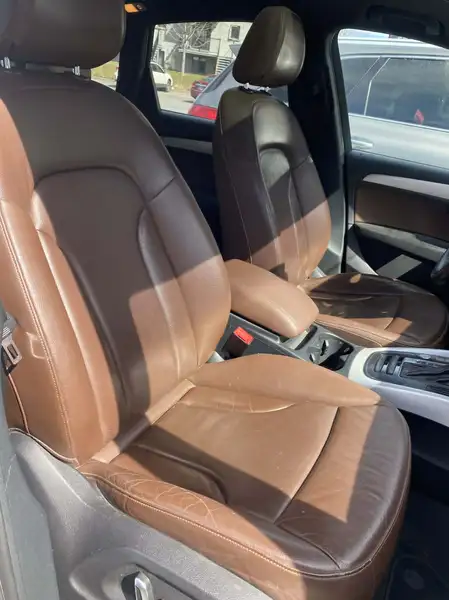 2017 Audi Q5 Progressiv, bílá, 210 000 km, dovoz Kanada — foto 9 z 12