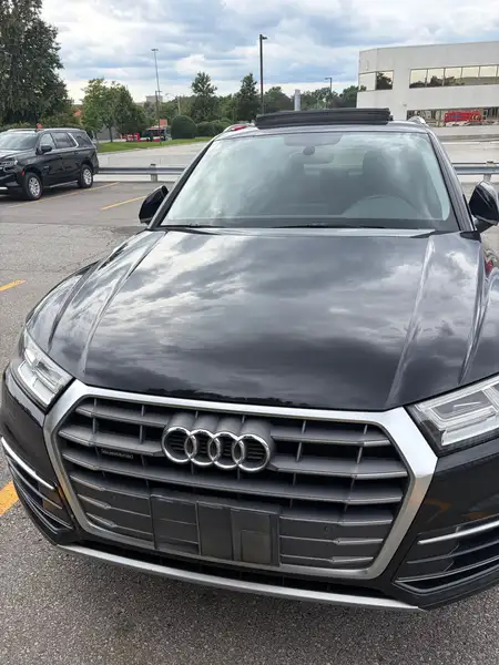 2018 Audi Q5 Progressiv, černá, 155 000 km, dovoz Kanada — foto 2 z 8
