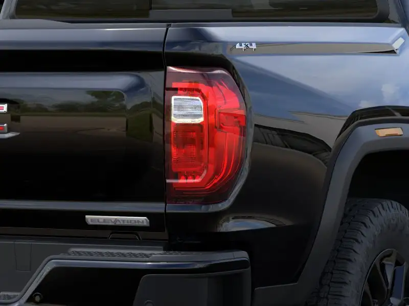 2026 GMC Canyon Elevation, černá, 0 km, dovoz Kanada — foto 11 z 12