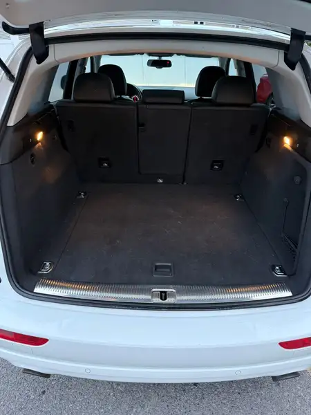 2015 Audi Q5 Progressiv, bílá, 119 000 km, dovoz Kanada — foto 8 z 12
