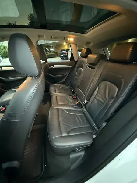 2015 Audi Q5 Progressiv, bílá, 119 000 km, dovoz Kanada — foto 9 z 12