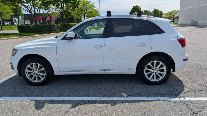 2014 Audi Q5 Progressiv, bílá, 203 000 km, dovoz Kanada — foto 2 z 12