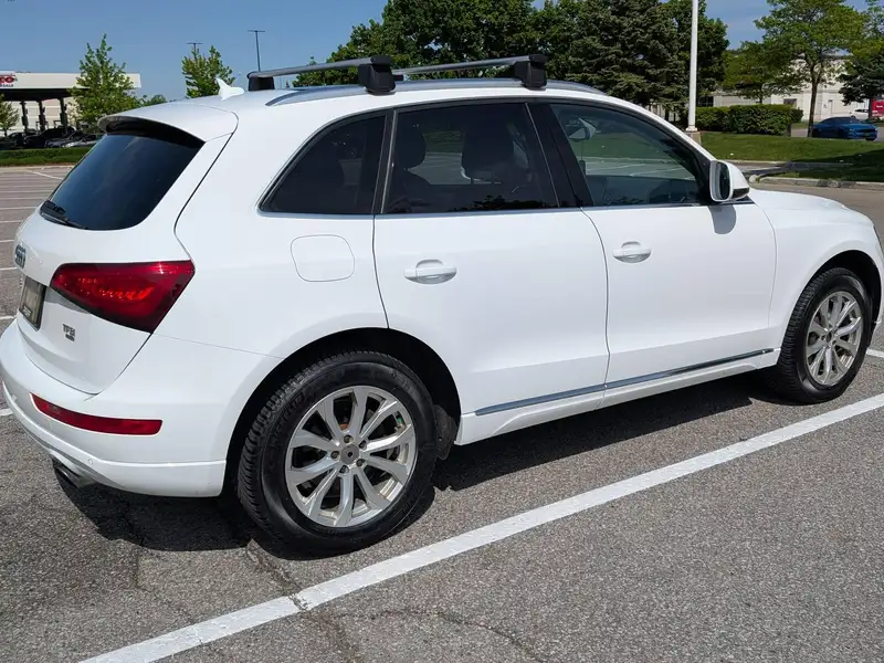 2014 Audi Q5 Progressiv, bílá, 203 000 km, dovoz Kanada — foto 4 z 12