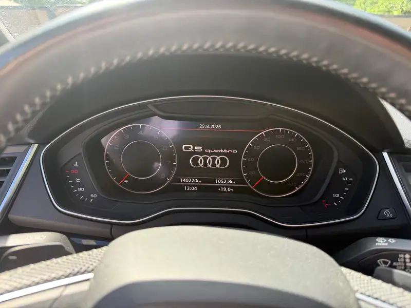 2019 Audi Q5 Technik, bílá, 141 000 km, dovoz Kanada — foto 2 z 7