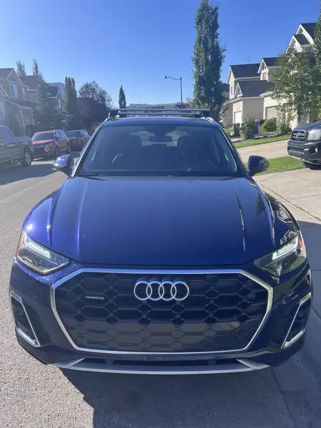 2023 Audi Q5 Progressiv, modrá, 44 000 km, dovoz Kanada — foto 2 z 7
