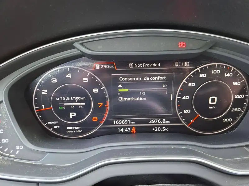 2019 Audi Q5 Progressiv, černá, 169 000 km, dovoz Kanada — foto 2 z 9