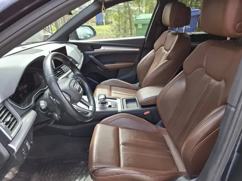 2019 Audi Q5 Progressiv, černá, 169 000 km, dovoz Kanada — foto 3 z 9