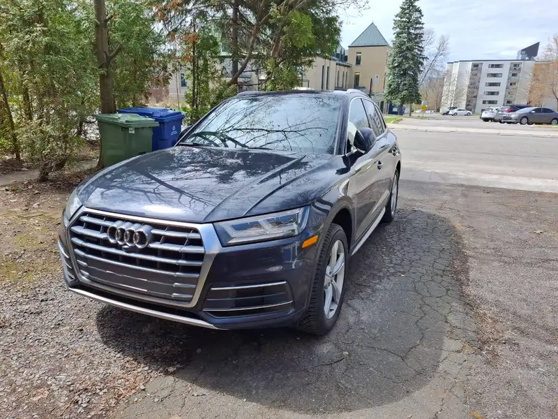 2019 Audi Q5 Progressiv, černá, 169 000 km, dovoz Kanada — foto 5 z 9