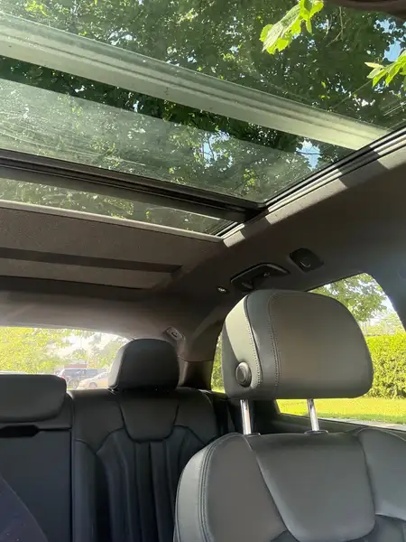 2018 Audi Q5 Progressiv, bílá, 159 600 km, dovoz Kanada — foto 3 z 8