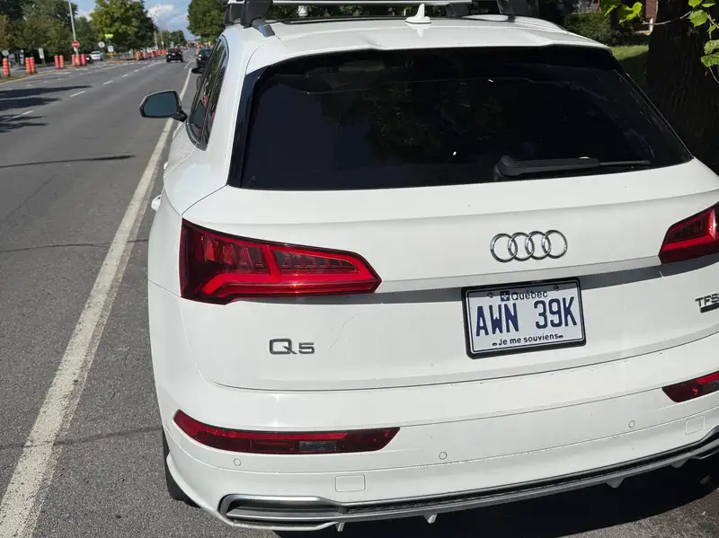 2018 Audi Q5 Progressiv, bílá, 159 600 km, dovoz Kanada — foto 5 z 8