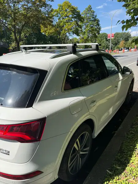 2018 Audi Q5 Progressiv, bílá, 159 600 km, dovoz Kanada — foto 6 z 8