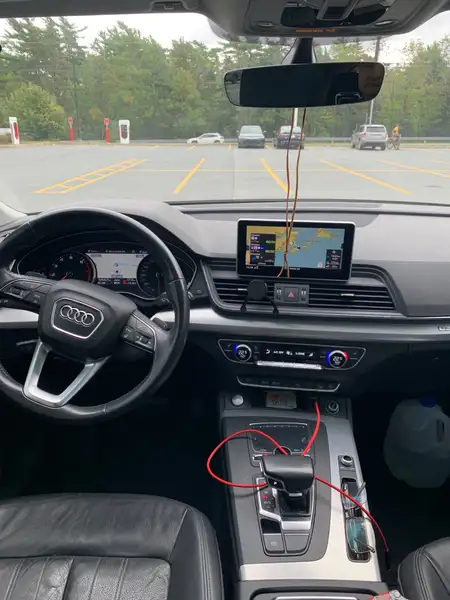 2018 Audi Q5 Progressiv, bílá, 127 200 km, dovoz Kanada — foto 8 z 9