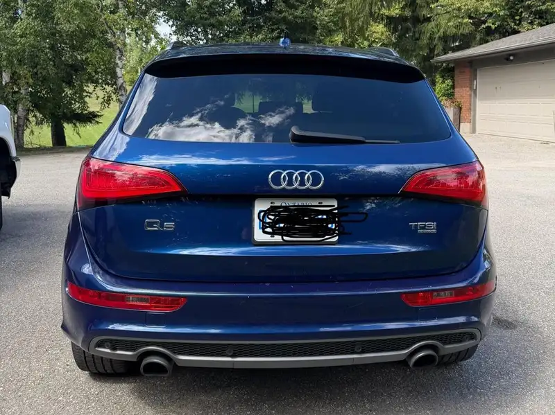 2014 Audi Q5 Progressiv, modrá, 230 000 km, dovoz Kanada — foto 3 z 5