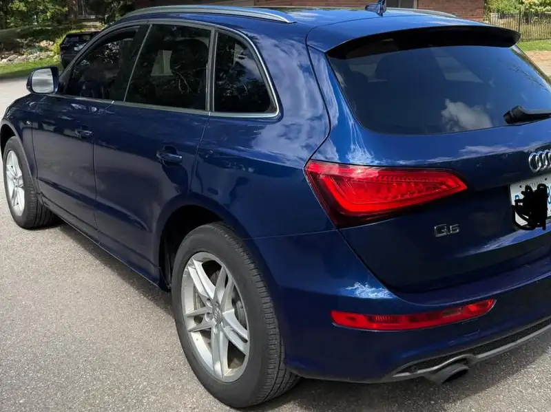 2014 Audi Q5 Progressiv, modrá, 230 000 km, dovoz Kanada — foto 5 z 5