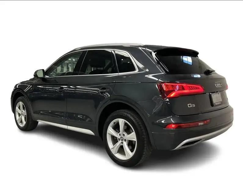 2018 Audi Q5 Progressiv, šedá, 200 000 km, dovoz Kanada — foto 5 z 12