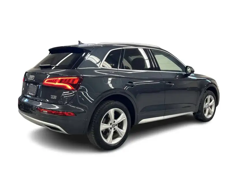 2018 Audi Q5 Progressiv, šedá, 200 000 km, dovoz Kanada — foto 9 z 12