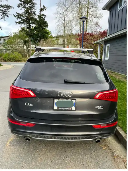 2012 Audi Q5, černá, 206 537 km, dovoz Kanada — foto 2 z 5