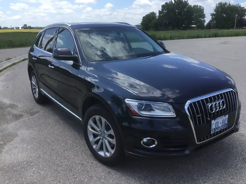 2016 Audi Q5 Progressiv, modrá, 212 000 km, dovoz Kanada — foto 2 z 5