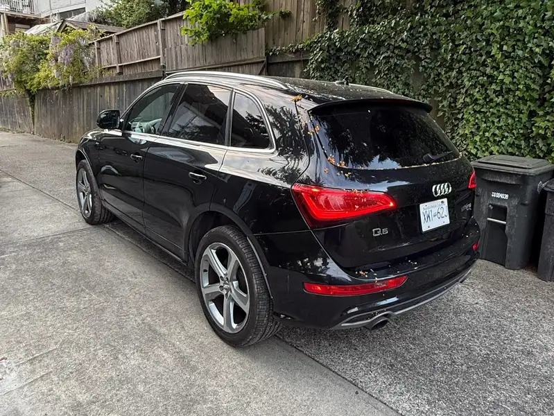 2014 Audi Q5 Technik, černá, 166 000 km, dovoz Kanada — foto 3 z 12