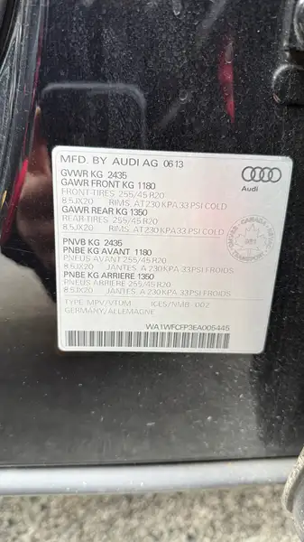 2014 Audi Q5 Technik, černá, 166 000 km, dovoz Kanada — foto 7 z 12