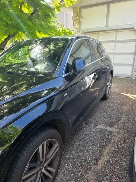 2018 Audi Q5 Progressiv, černá, 146 000 km, dovoz Kanada — foto 2 z 5