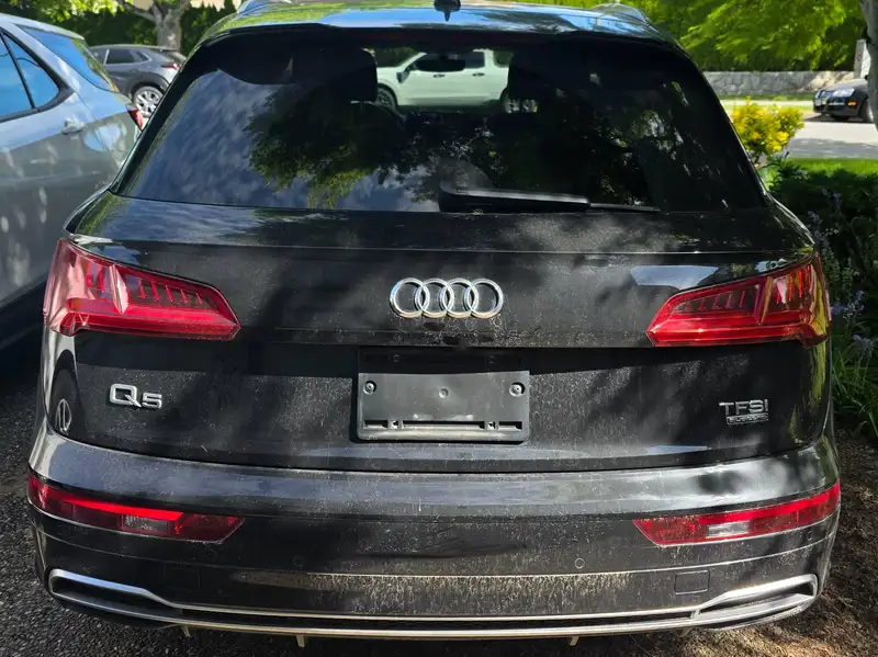 2018 Audi Q5 Progressiv, černá, 146 000 km, dovoz Kanada — foto 5 z 5
