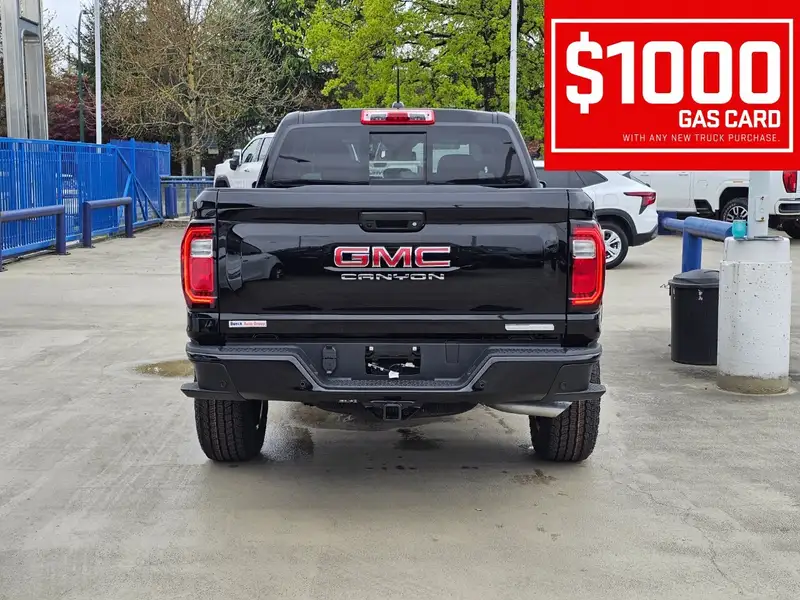 2026 GMC Canyon Elevation, černá, 9 km, dovoz Kanada — foto 6 z 12