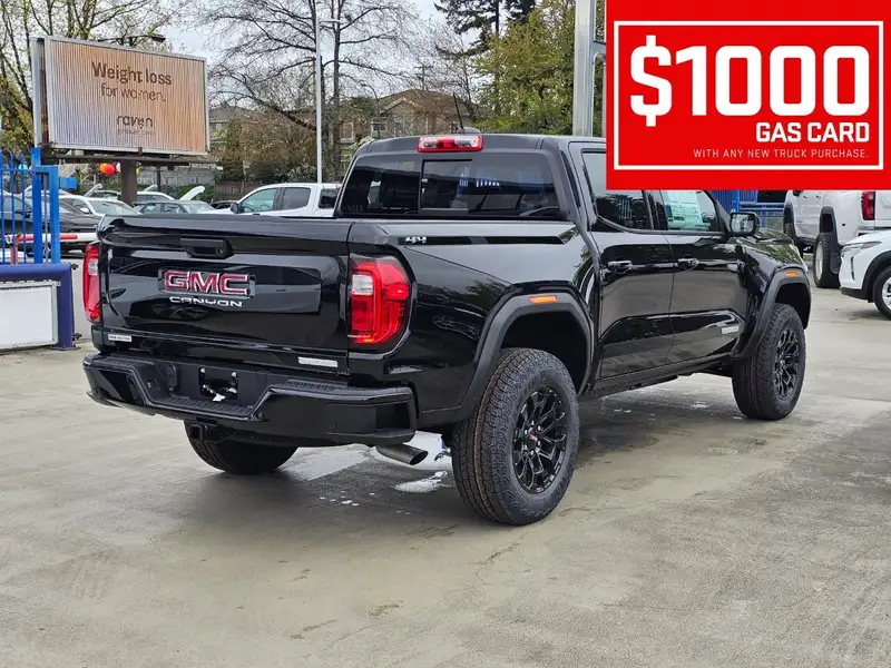 2026 GMC Canyon Elevation, černá, 9 km, dovoz Kanada — foto 7 z 12