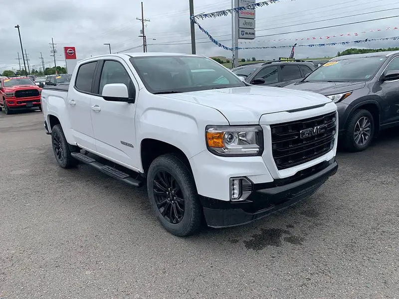 2022 GMC Canyon, bílá, 35 200 km, dovoz Kanada — foto 3 z 12