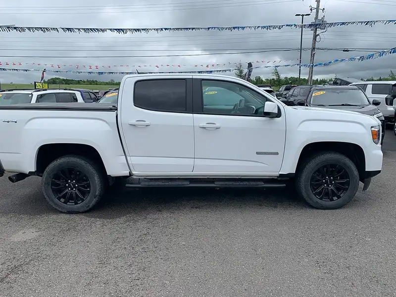 2022 GMC Canyon, bílá, 35 200 km, dovoz Kanada — foto 4 z 12