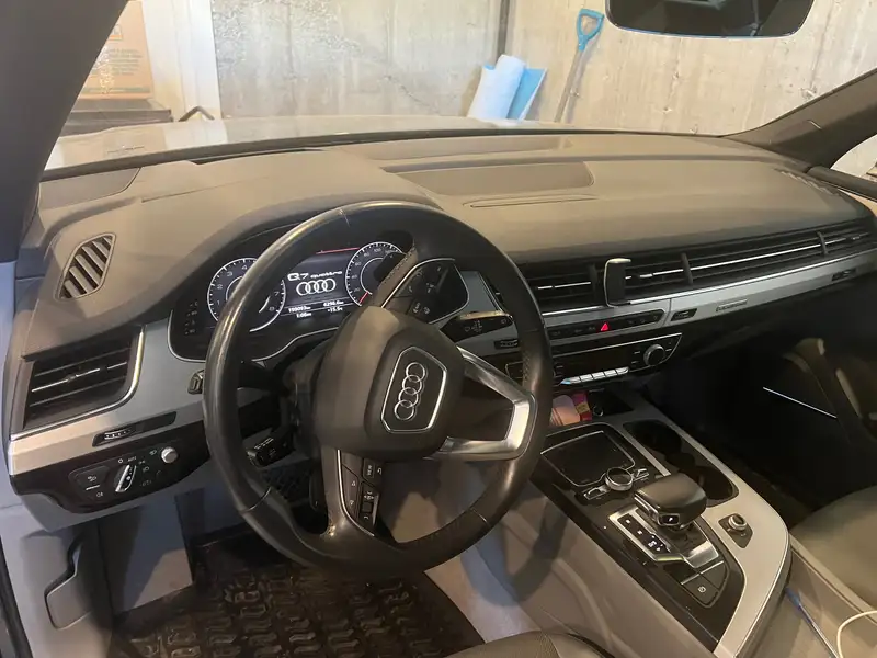 2017 Audi Q7 Technik, šedá, 199 200 km, dovoz Kanada — foto 11 z 12