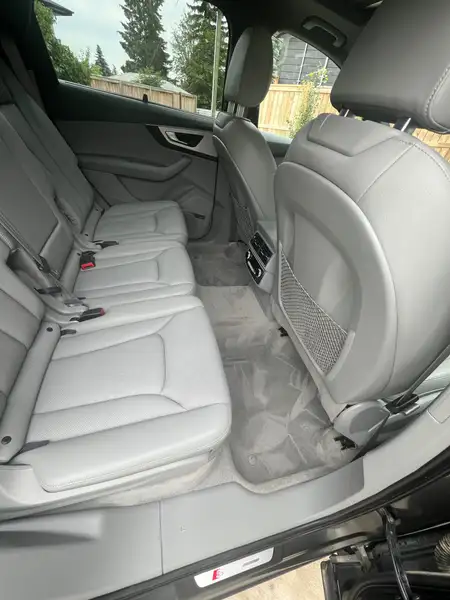 2017 Audi Q7 Technik, šedá, 199 200 km, dovoz Kanada — foto 8 z 12