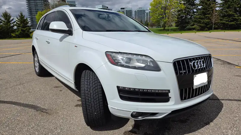 2015 Audi Q7 Progressiv, bílá, 195 000 km, dovoz Kanada — foto 10 z 12