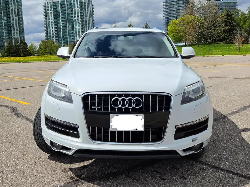 2015 Audi Q7 Progressiv, bílá, 195 000 km, dovoz Kanada — foto 2 z 12