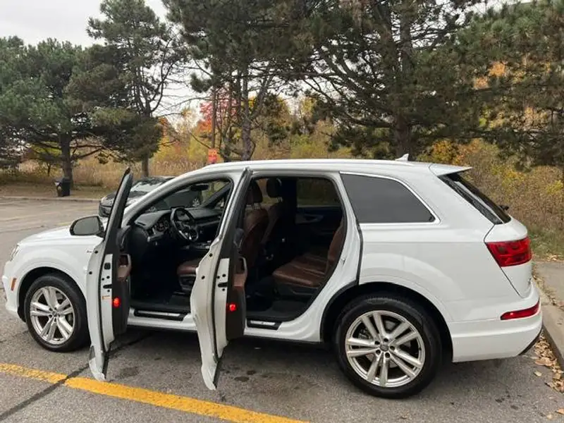 2017 Audi Q7 Technik, bílá, 235 000 km, dovoz Kanada — foto 5 z 7