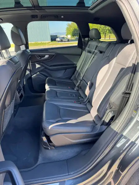 2022 Audi Q7 Progressiv, šedá, 142 948 km, dovoz Kanada — foto 7 z 8