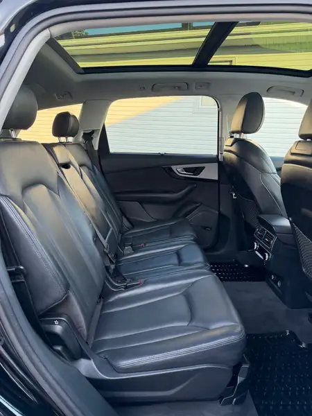 2018 Audi Q7 Technik, černá, 147 000 km, dovoz Kanada — foto 5 z 12