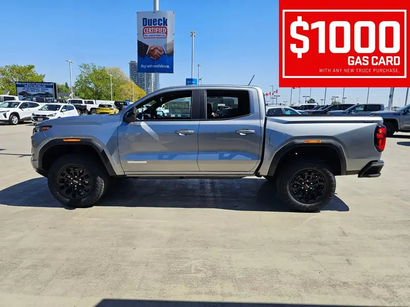 2026 GMC Canyon Elevation, stříbrná, 4 km, dovoz Kanada — foto 5 z 12