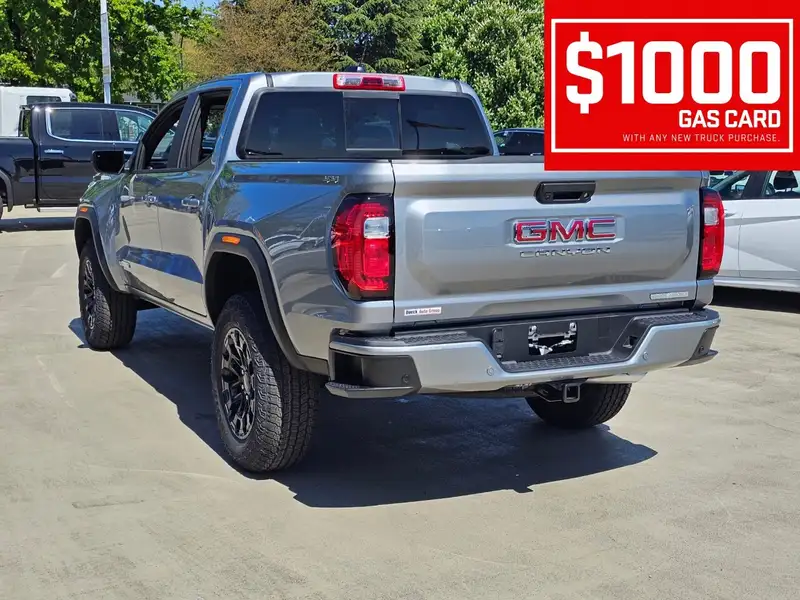 2026 GMC Canyon Elevation, stříbrná, 4 km, dovoz Kanada — foto 6 z 12