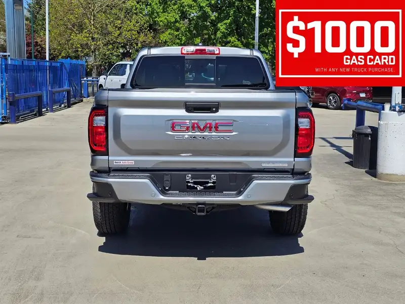 2026 GMC Canyon Elevation, stříbrná, 4 km, dovoz Kanada — foto 7 z 12