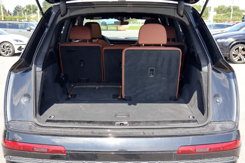 2022 Audi Q7 Progressiv, černá, 65 369 km, dovoz Kanada — foto 7 z 12